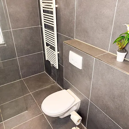 Ruhr Business Mit 8 Einzelbetten Privat Parkplatz