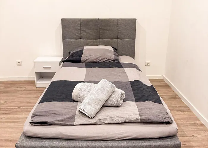 Ruhr Business Mit 8 Einzelbetten Privat Parkplatz * 埃森