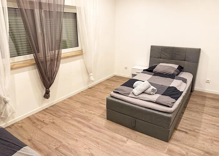 Ruhr Business Mit 8 Einzelbetten Privat Parkplatz 埃森