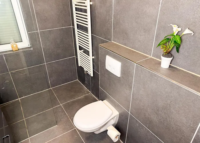 Ruhr Business Mit 8 Einzelbetten Privat Parkplatz